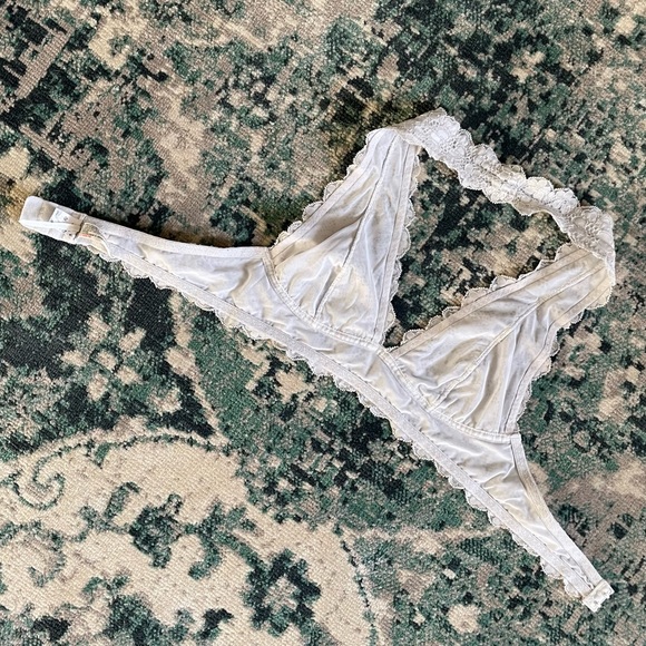 Intimately Free People Light Gray Floral Lace Halter Neck Bralette Size XS - Picture 5 of 10
